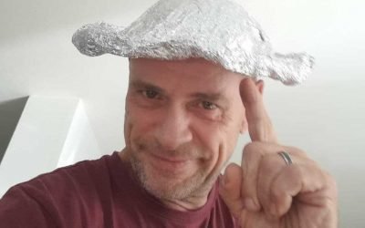 Auf OKiTALK – „Mischi-Maschi/ Wahre Satire“ – 22.10.2021